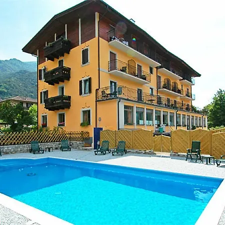 Hotel Mezzolago